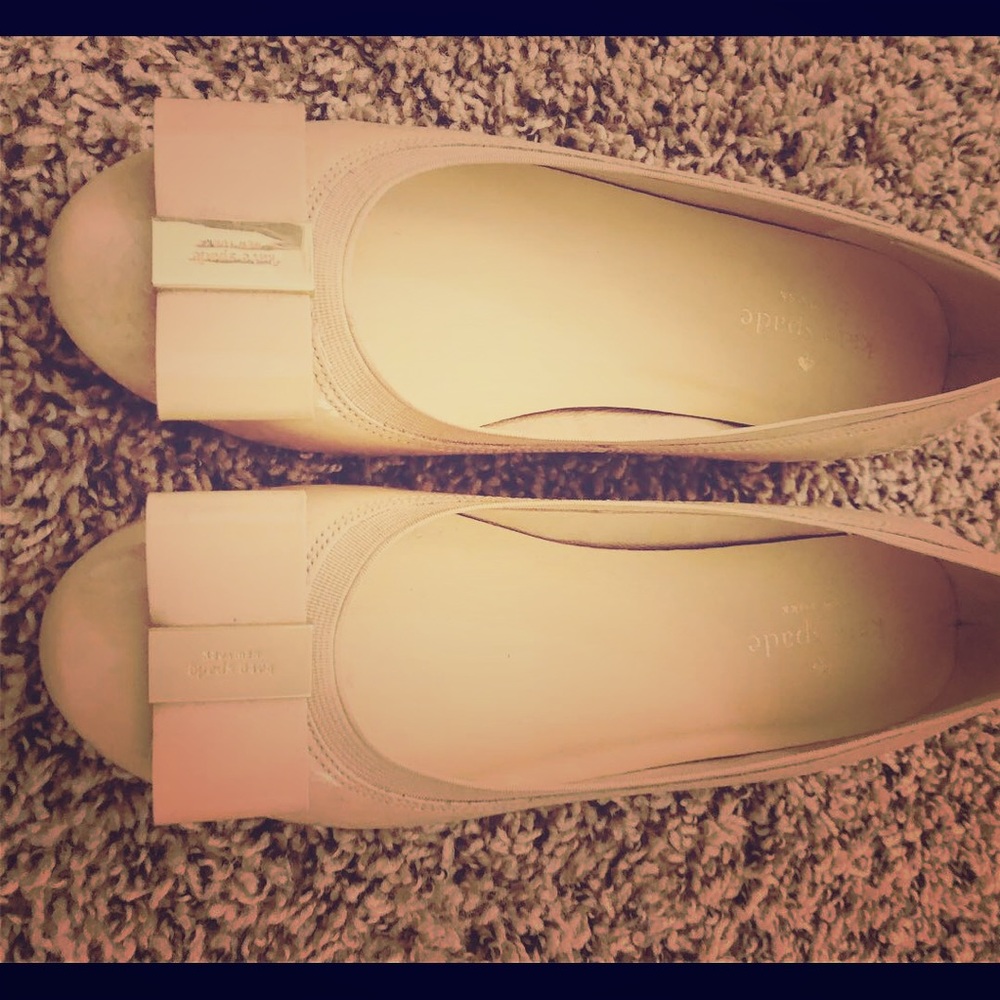 Cream-colored Kate Spade flats WORN ONCE! Size 6